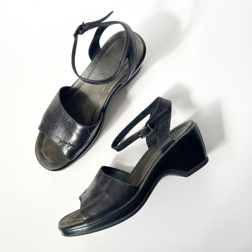 Dansko Wedge Mary Jane Sandals 40 Black Leather Floral Ankle Strap Comfort